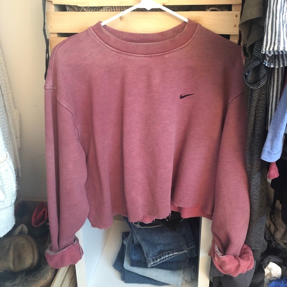 Brandy Melville Tops - Vintage Nike Cropped Crew Neck ⚡️